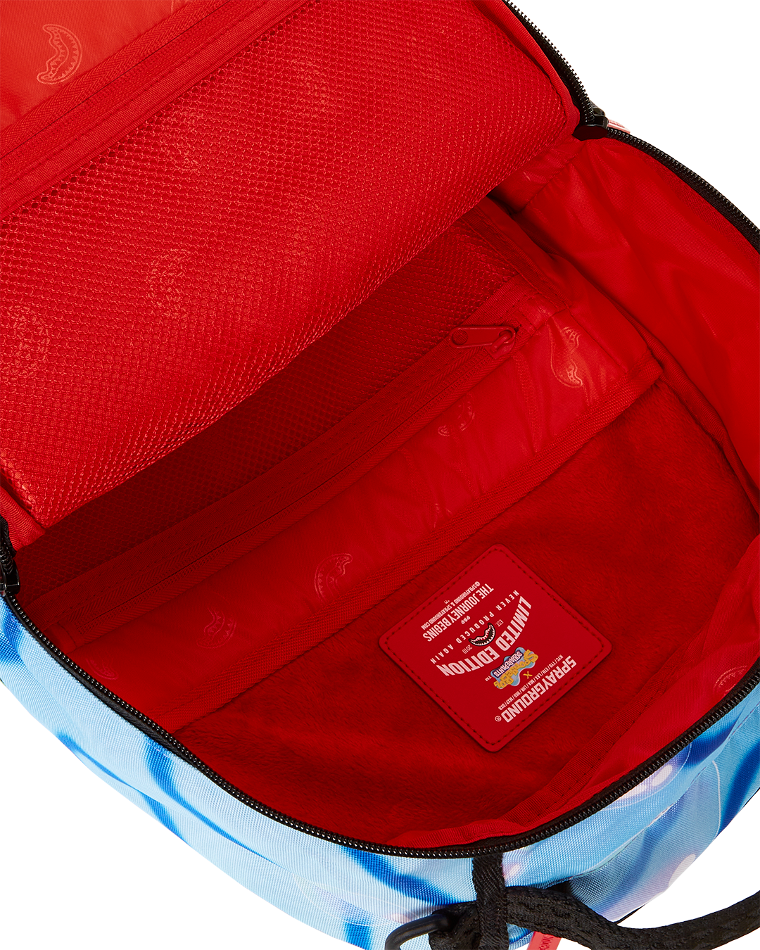 SPONGEBOB SHARK SHAPE SPONGE (DLXR)