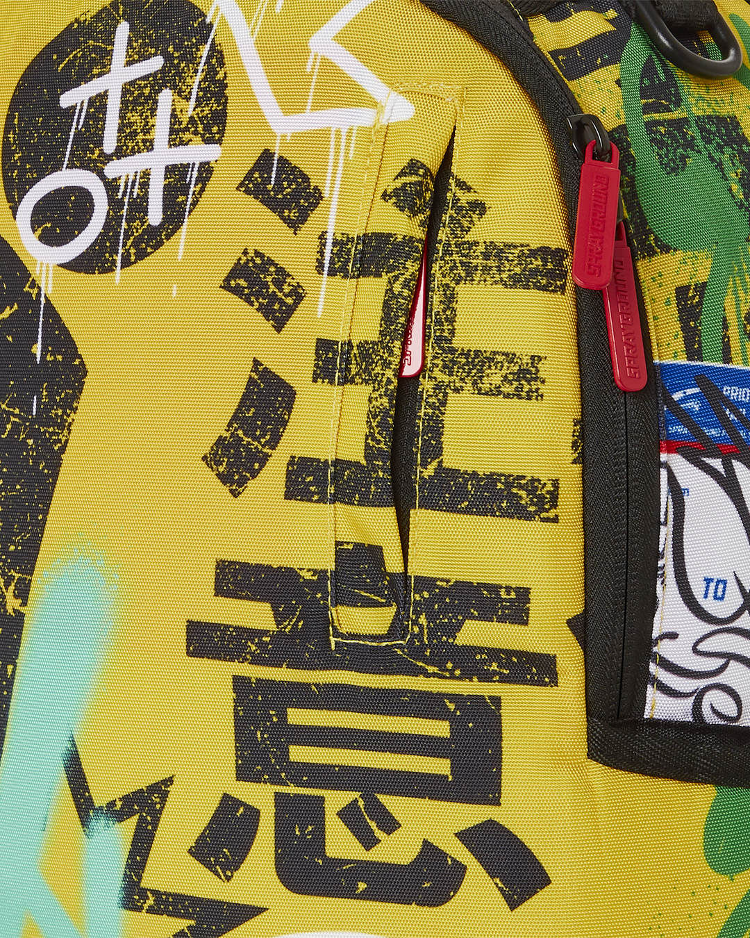 OFF THE LEASH スプレーグラウンド (DLXR)